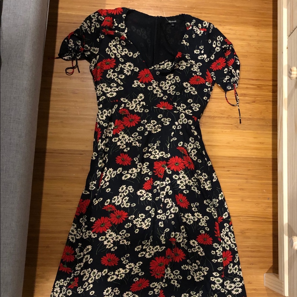 Madewell Peekaboo Sleeve Midi Dress